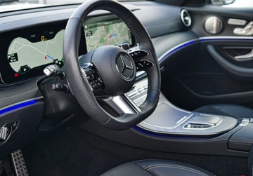 Mercedes Klasa E W213 2022 Mercedes E300de 306ps 4m 2xAMG Burmester Pamięć Hak ACC Keyles Blis Virtual, zdjęcie 12