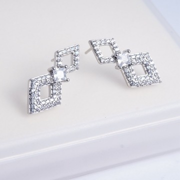 Роскошные серьги серебряного цвета с цирконием AAA