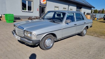 Mercedes W123 Sedan 2.0 D 55KM 1984