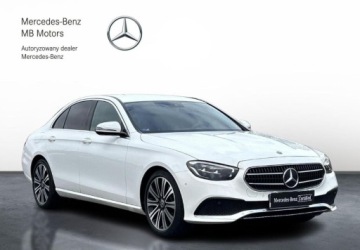 Mercedes Klasa E W213 Limuzyna 2.0 220d 194KM 2020 Mercedes-Benz Klasa E E220 4matic Od dealera Kamera cofania LED Martwe Pole, zdjęcie 6