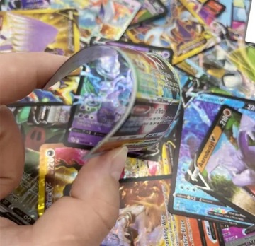 КОЛЛЕКЦИОННЫЕ КАРТОЧКИ POKEMON DIAMOND ИЗ 10 БЛЕСТЯЩИХ