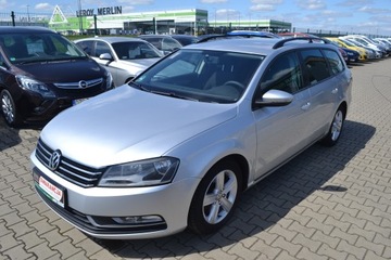 Volkswagen Passat B7 Variant 1.6 TDI CR DPF BlueMotion 105KM 2013 Volkswagen Passat Variant (365) 1.6 TDI 105 KM z Niemiec ,Opłacony, zdjęcie 2