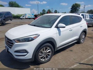 Hyundai Tucson III 2018 Hyundai Tucson 2018 Hyundai Tucson SEL AWD 2.0 Benzyna 164KM, zdjęcie 2