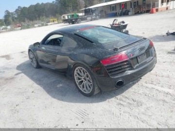 Audi R8 I Coupe 4.2 V8 FSI 430KM 2015 Audi R8 Coupe 4.2 2015 4.2 Benzyna 430KM, zdjęcie 4