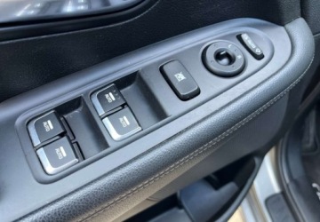 Kia Carens IV Minivan 1.7 VGT CRDI 115KM 2014 Kia Carens 1.7 diesel 7 osobowa 100 bezwypadkowy i serwisowany 1.7, zdjęcie 16