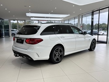 Mercedes Klasa C W205 Kombi Facelifting HYBRYDA 2.0 300 de 306KM 2021 Mercedes-Benz C 300 AMG Line Plug In / 1 właścicie, zdjęcie 3