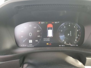 Volvo XC40 2022 Volvo XC 40 Volvo XC40 T5 AWD Momentum z 2022 roku , od firmy ubezpieczeni, zdjęcie 9