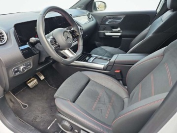 Mercedes GLA II Off-roader Facelifting 1.3 200 163KM 2024 Mercedes-Benz GLA GLA 200 AMG Line Night Package Panorama Burmester 2, zdjęcie 10