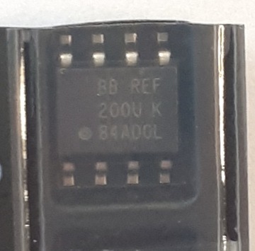 Monitor i regulator prądu REF200AU/2K5 Texas