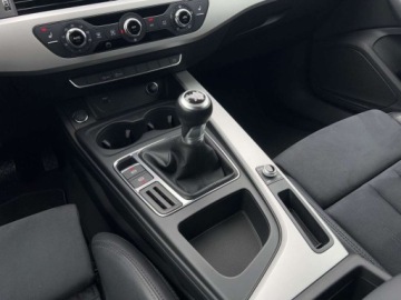 Audi A4 B9 Avant Facelifting 2.0 35 TFSI 150KM 2021 Audi A4 Avant LED Bluetooth Navi Kamera Keyless Tempomat Alu 18 2.0 Benzyna, zdjęcie 17