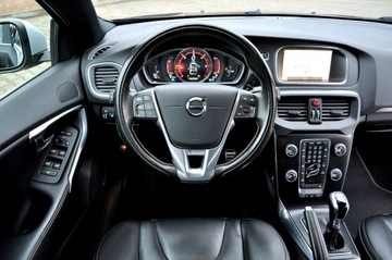 Volvo V40 II Hatchback Facelifting 2.0 D2 120KM 2017 Volvo V40 2.0 D2 Lift R-Desing Full Led Navi, zdjęcie 5