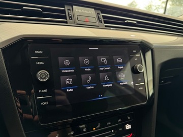 Volkswagen Passat B8 Variant Facelifting 2.0 TDI SCR 150KM 2022 Volkswagen Passat EVO Business / LED / 1właściciel, zdjęcie 28