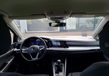 Volkswagen Golf VIII Hatchback 1.5 TSI EVO 130KM 2021 Volkswagen Golf EVO Life 1.5 TSI 130KM Czujniki Tempomat LED Clima ASO, zdjęcie 4