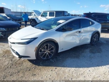 Toyota Prius V (XW60) 2024 Toyota Prius XLE, 2024r., 4x4, 2.0L 2.0 Hybryda 150KM, zdjęcie 1