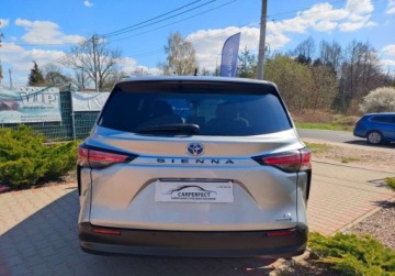 Toyota Sienna III 2021 Toyota Sienna 2.5 HSD HYBRYDA Gwarancja 83 tys. km Zobacz 2.7 Benzyna, zdjęcie 5