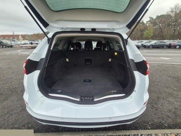 Ford Mondeo V Kombi 2.0 TDCi 150KM 2016 Ford Mondeo 2.0 EcoBlue Trend 150KM 2016r, zdjęcie 9