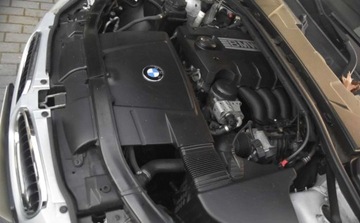 BMW Seria 3 E90-91-92-93 Limuzyna E90 318i 143KM 2009 BMW Seria 3 BMW Seria 3 318i Edition Sport 2.0 Benzyna 143KM, zdjęcie 11