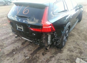 Volvo 2020 Volvo V60 Cross Country 2020, 2.0L, 4x4, T5, od ubezpieczalni 2.0 Benzyna, zdjęcie 5