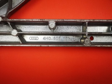 AUDI A8 4H D4 PODPĚRA KALICH DRŽÁK 4H0806151B