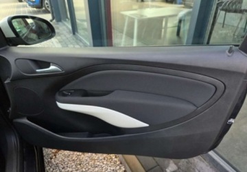 Opel Adam Hatchback 1.2 70KM 2014 Opel Adam 1.2Benz 70KM Parktronic Grz.foteleKierownica Klima Faktura Gwara, zdjęcie 16