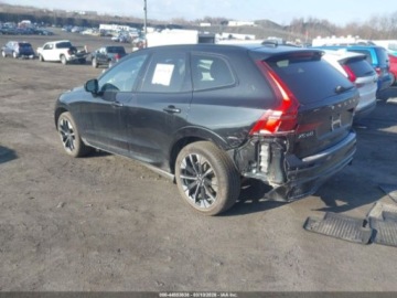 Volvo XC60 II 2026 Volvo XC 60 b5 plus, 2026r., 4x4, 2.0L 2.0 Benzyna 247KM, zdjęcie 3