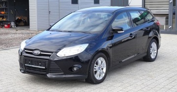 Ford Focus III Kombi Facelifting 1.0 EcoBoost 125KM 2014 Ford Focus 1.0 Benz. 125KM Klimatronic Alu Tempomat Zadbany Oplacony 125KM, zdjęcie 5