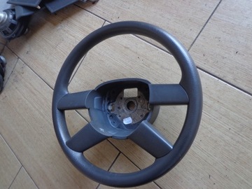 GOLF V 5 VOLANT 04R.