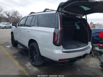 Cadillac Escalade III 2022 Cadillac Escalade 2022r., Sport Platinum, od ubezpieczalni 6.2 Benzyna, zdjęcie 4