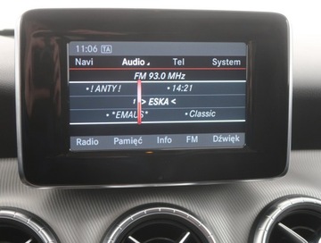 Mercedes CLA C117 Coupe 1.6 200 156KM 2014 Mercedes CLA 200, Salon Polska, Automat, Skóra, zdjęcie 11