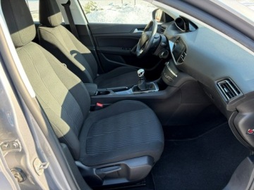 Peugeot 308 II 2014 Peugeot 308 hatchback 1.6 HDI 120 KM Nawigacja Hak, zdjęcie 12