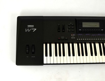 Синтезатор Yamaha W 7