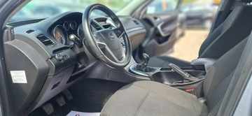 Opel Insignia I Sedan 1.8 Twinport ECOTEC 140KM 2009 Opel Insignia climatronic, zdjęcie 8