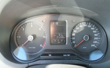 Volkswagen Polo V Hatchback 5d 1.6 TDI-CR DPF 90KM 2011 Volkswagen Polo 1.6 Diesel 90KM, zdjęcie 14