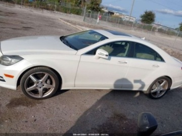 Mercedes CLS W218 2014 Mercedes-Benz CLS 2014r., 4.6L 4.6 Benzyna 402KM, zdjęcie 5