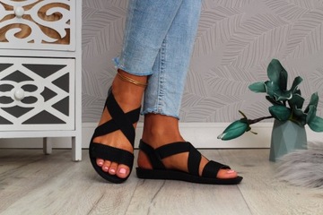 ЧЕРНЫЕ ЖЕНСКИЕ САНДАЛИИ С РАННЯМИ, ПЛОСКИМ НИЗОМ