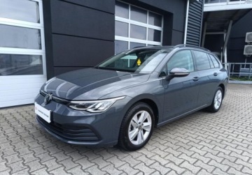 Volkswagen Golf VIII Variant 1.5 eTSI 150KM 2024 Volkswagen Golf Variant 1.5 eTSI mHEV 150KM DSG Life Salon PL I-wszy wlasc, zdjęcie 2