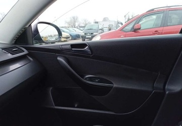 Volkswagen Passat B6 Variant 1.9 TDI PDE 105KM 2007 Volkswagen Passat Volkswagen Passat 1.9 Diesel 105KM, zdjęcie 11