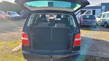 Volkswagen Touran I 2.0 FSI 150KM 2005 VW Touran 2005r 2.0FSI/150KM Klima Elektryka Szyberdach Navi, zdjęcie 4