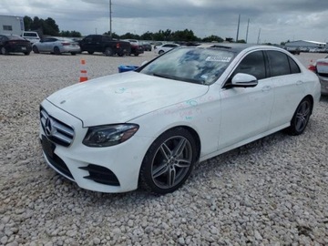 Mercedes Klasa E W213 2019 Mercedes-Benz Klasa E Mercedes-Benz E-Class 300 2.0 Benzyna 241KM, zdjęcie 2
