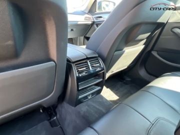 BMW Seria 5 G30-G31 Touring 520d 190KM 2018 BMW Seria 5 520d 190KM Automat Bardzo ladna Jeden wlasciciel, zdjęcie 25