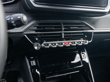 Peugeot 2008 II 2025 Od ręki - Allure e-DCS 1.2 mHEV 145KM / Pakiet Navigation i Access, zdjęcie 11