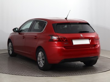 Peugeot 308 II Hatchback Facelifting 1.2 PureTech 130KM 2019 Peugeot 308 1.2 PureTech, Salon Polska, zdjęcie 3