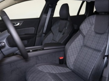 Volvo V60 II  Kombi Facelifting 2.0 B4 B 197KM 2026 B4 Core 2.0 (197 KM)| Podgrzewana szyba przednia, zdjęcie 9
