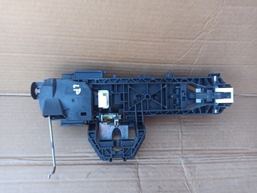 KLIKA DVEŘE LEVÝ PŘEDNÍ MERCEDES W204 FACELIFT 779 EU