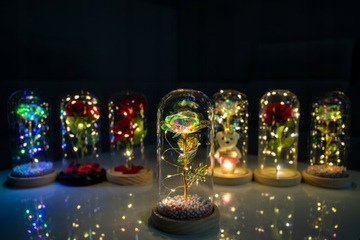 ВЕЧНАЯ РОЗА В СТЕКЛЕ + СВЕТОДИОДНЫЙ НАБОР «МИШКА РОЗ» ПОДАРОК ​​НА ДЕНЬ МАТЕРИ ДЛЯ НЕЕ