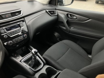 Nissan Qashqai II Crossover 1.2 DIG-T 115KM 2017 Nissan Qashqai ! Klimatyzacja ! Czujniki Parkowani, zdjęcie 12