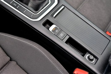 Volkswagen Passat B8 Variant 1.6 TDI BlueMotion SCR 120KM 2016 Volkswagen Passat 1.6TDI 120KM Virtual Full Led, zdjęcie 12