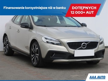 Volvo V40 II Hatchback Facelifting 2.0 D2 120KM 2017 Volvo V40 Cross Country 2.0 D2, 1. Właściciel