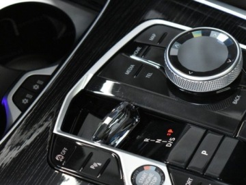 BMW X7 SUV Facelifting 3.0 40i 381KM 2025 BMW X7 xDrive40i Sport Suv 3.0 (381KM) 2025, zdjęcie 13