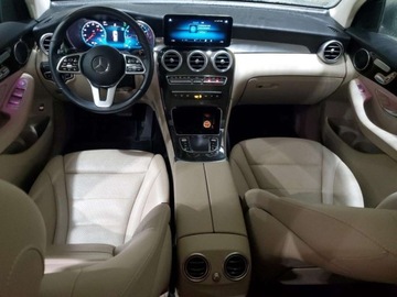 Mercedes GLC C253 2021 Mercedes-Benz GLC 300 2021 2.0l 2.0 Benzyna 255KM, zdjęcie 8